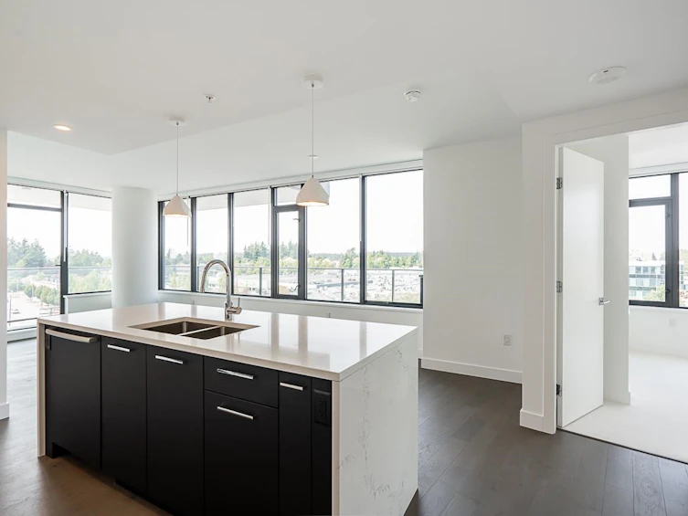 610-1588 Johnston Road, Surrey, BC, V4B 0C5 - 4