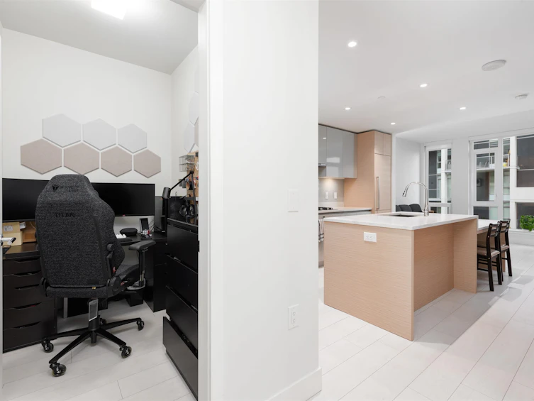 357-8575 Rivergrass Drive, Vancouver, BC, V5S 0J7 - 13