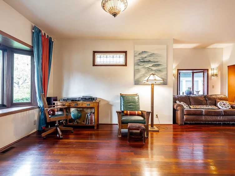 69 W 19th Avenue, Vancouver, BC, V5Y 2B3 - 2