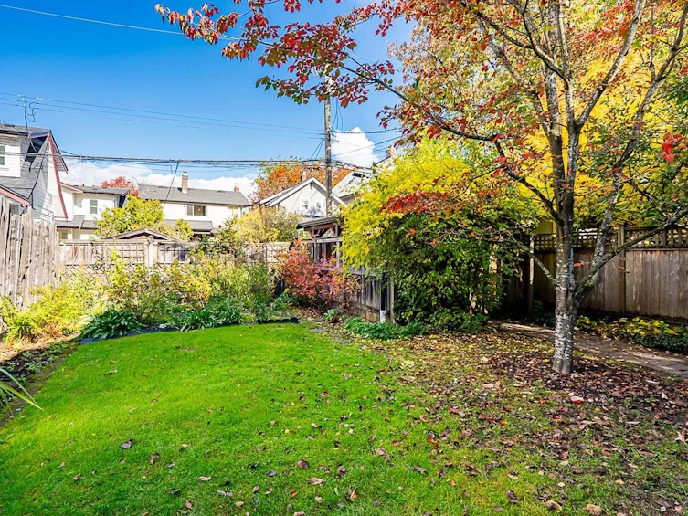 69 W 19th Avenue, Vancouver, BC, V5Y 2B3 - 33