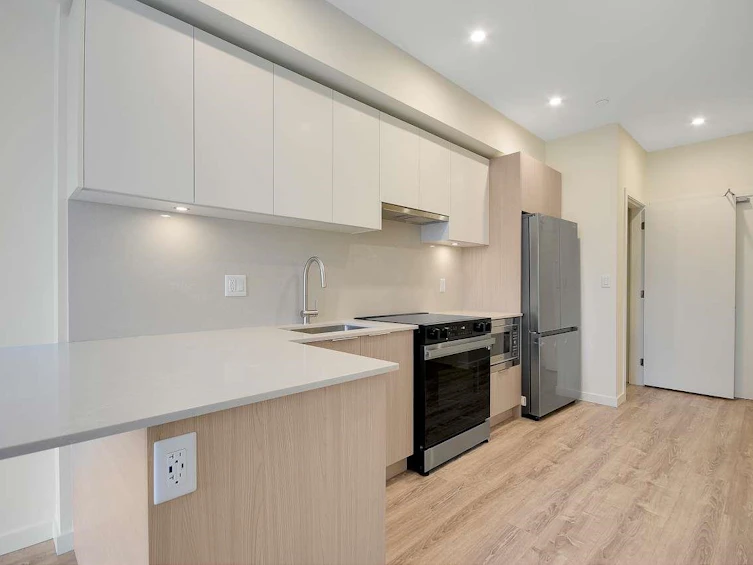 W310-10828 139a Street, Surrey, BC, V3T 0V1 - 8