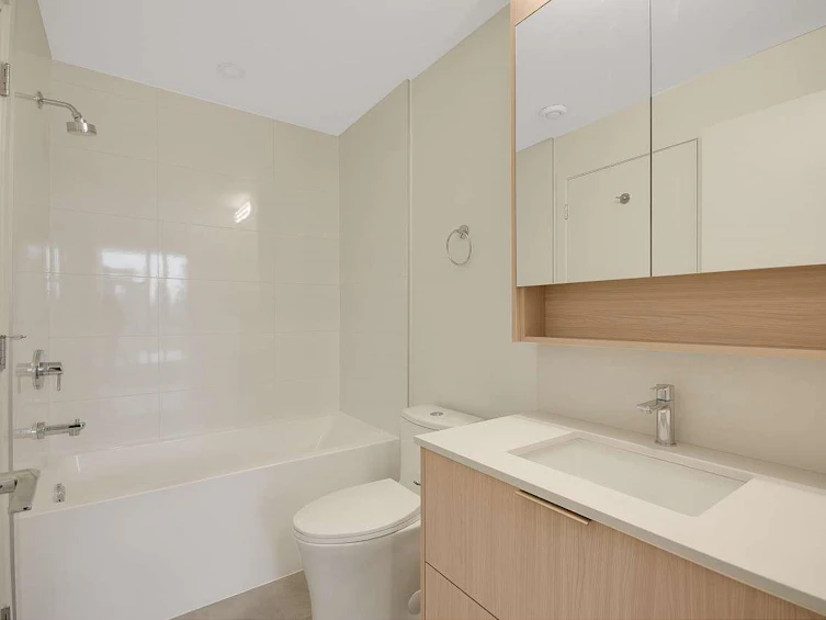 W310-10828 139a Street, Surrey, BC, V3T 0V1 - 19