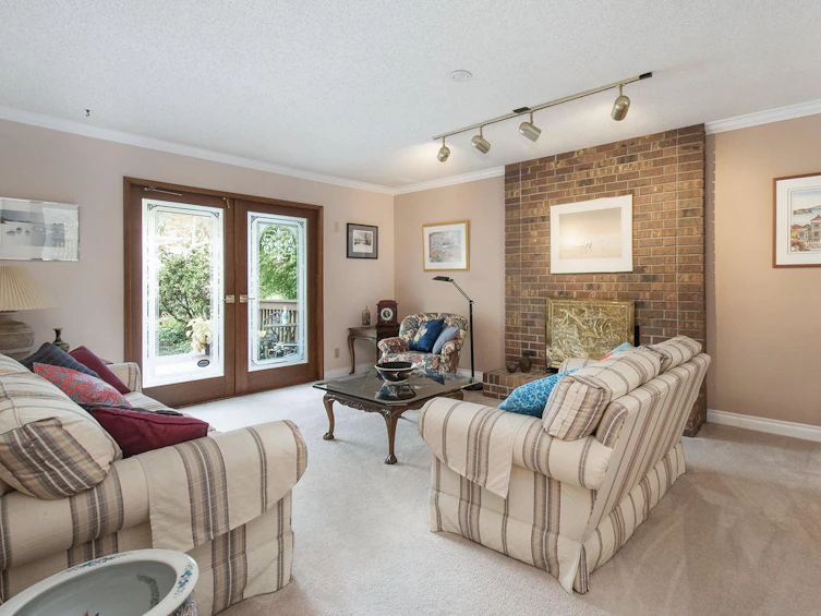 2231 Philip Avenue, North Vancouver, BC, V7P 2W7 - 2