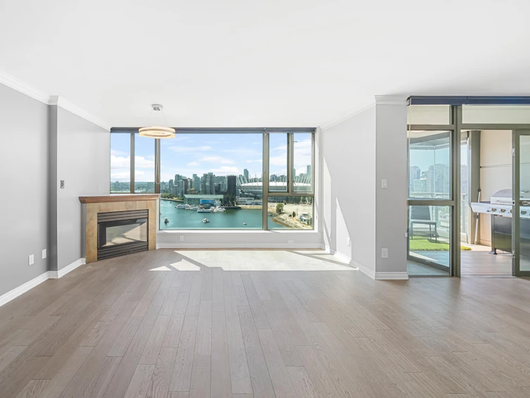 1806-1128 Quebec Street, Vancouver, BC, V6A 4E1 - 3