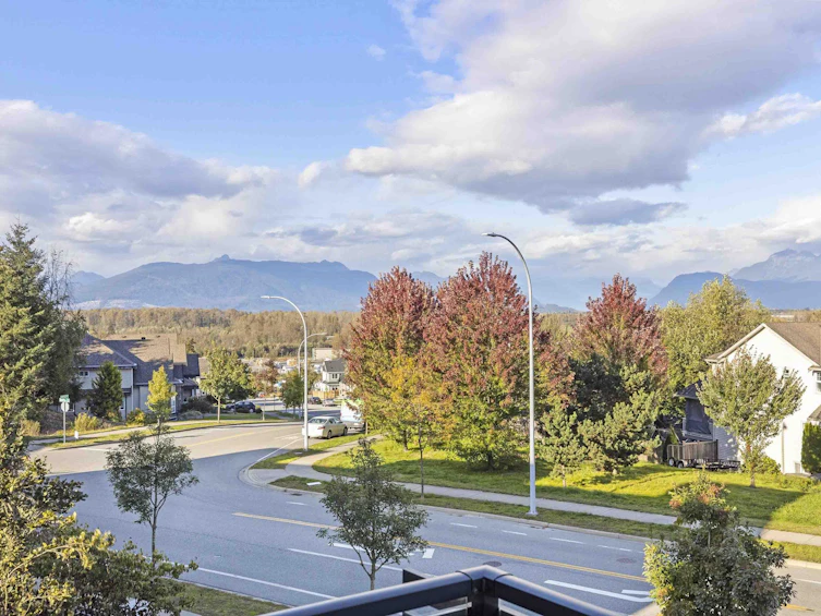 211-9987 E Barnston Drive, Surrey, BC, V4N 6N3 - 29