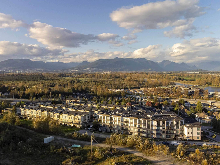 211-9987 E Barnston Drive, Surrey, BC, V4N 6N3 - 33
