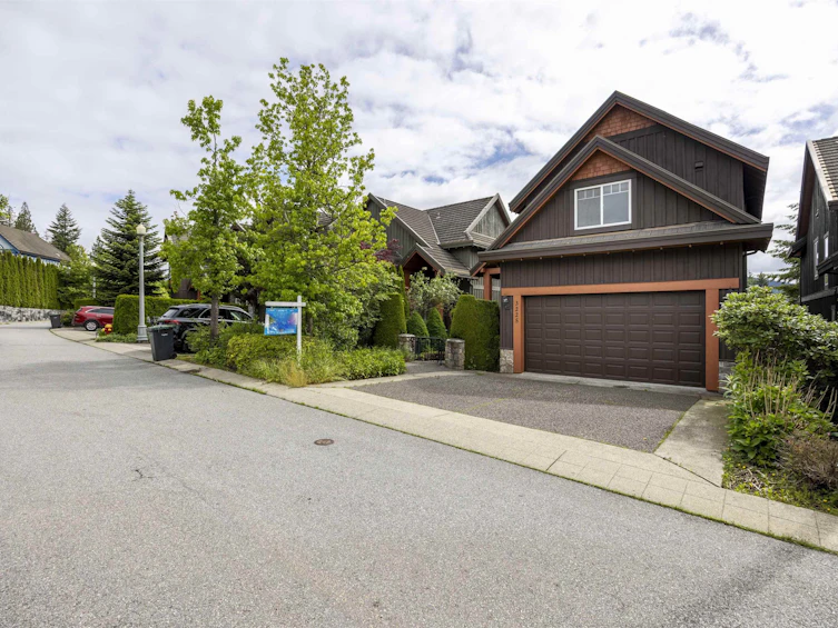 3225 Chartwell Lane, Coquitlam, BC, V3E 3N1 - 2