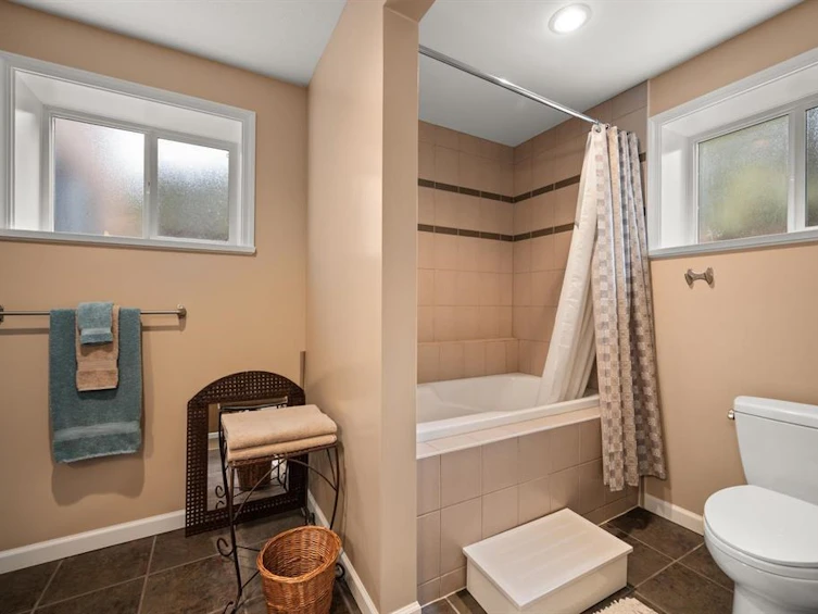 15995 36a Avenue, Surrey, BC, V3S 0P1 - 27