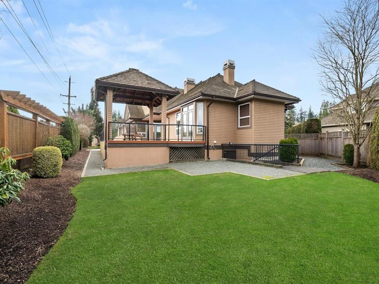 15995 36a Avenue, Surrey, BC, V3S 0P1 - 36