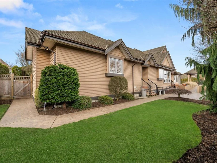 15995 36a Avenue, Surrey, BC, V3S 0P1 - 38