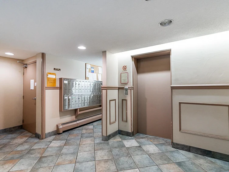 406-1955 Woodway Place, Burnaby, BC, V5B 4S5 - 3