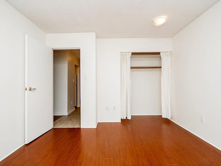 406-1955 Woodway Place, Burnaby, BC, V5B 4S5 - 16