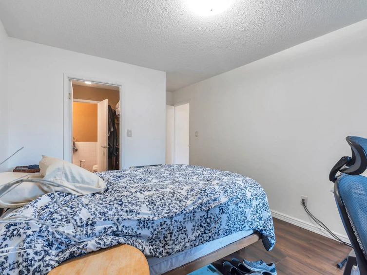 8969 Horne Street, Burnaby, BC, V3N 4J8 - 23