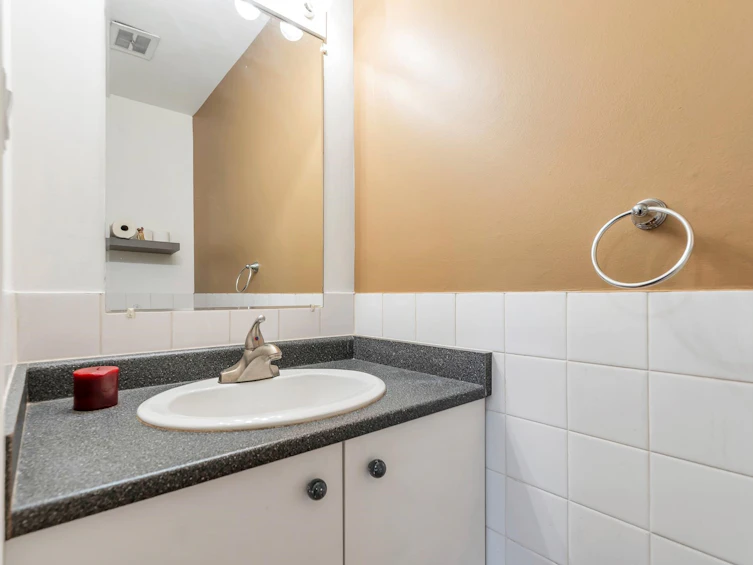 8969 Horne Street, Burnaby, BC, V3N 4J8 - 25