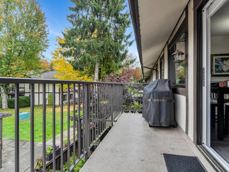 8969 Horne Street, Burnaby, BC, V3N 4J8 - 27