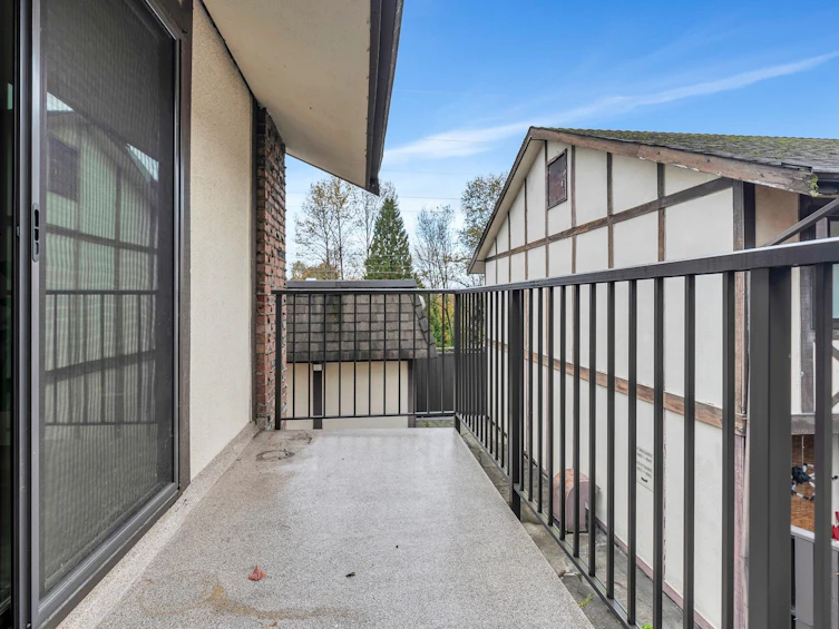 8969 Horne Street, Burnaby, BC, V3N 4J8 - 29