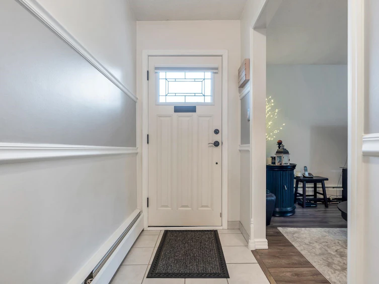 8969 Horne Street, Burnaby, BC, V3N 4J8 - 34