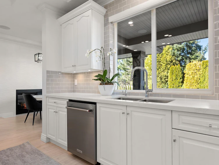 13933 22a Avenue, Surrey, BC, V4A 9V4 - 11