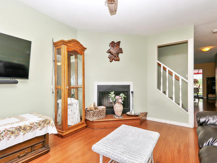 2729 Sandon Drive, Abbotsford, BC, V2S 7J3 - 3