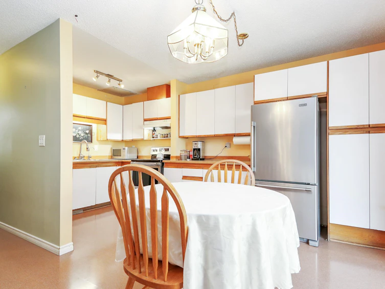2729 Sandon Drive, Abbotsford, BC, V2S 7J3 - 4