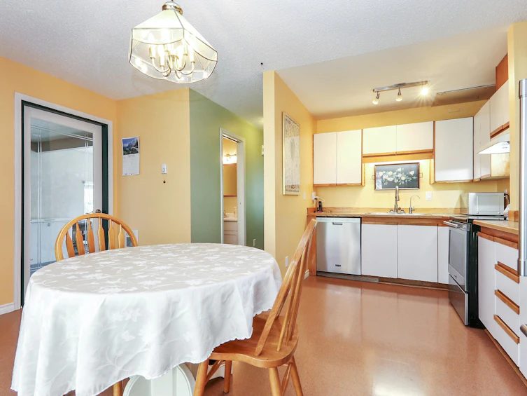 2729 Sandon Drive, Abbotsford, BC, V2S 7J3 - 5