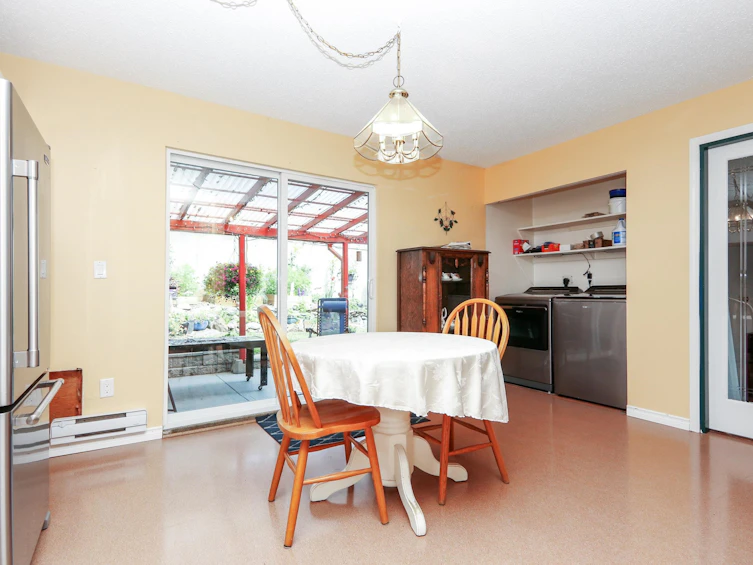 2729 Sandon Drive, Abbotsford, BC, V2S 7J3 - 8