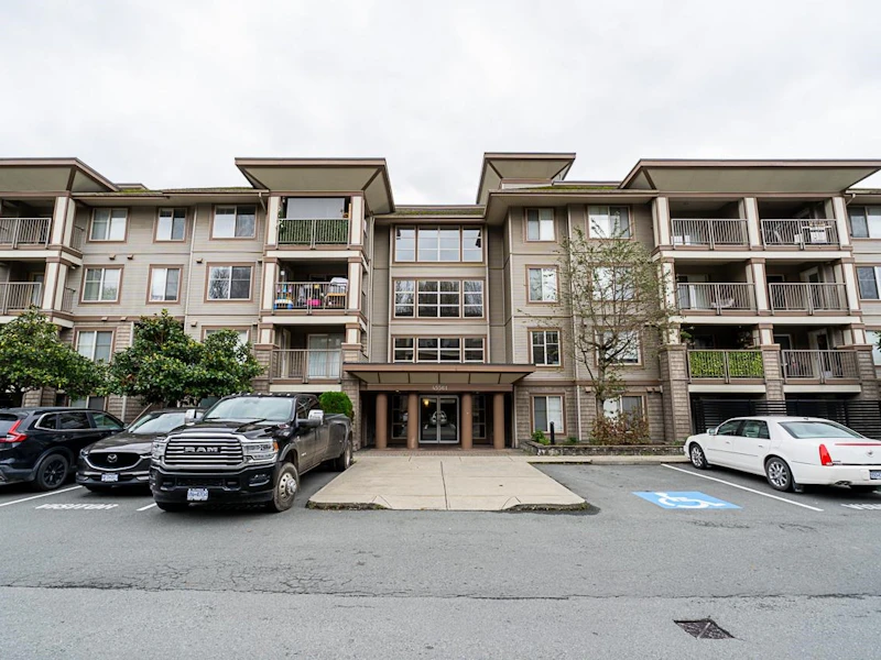 210 - 45561 Yale Road, Chilliwack BC V2P 0A8