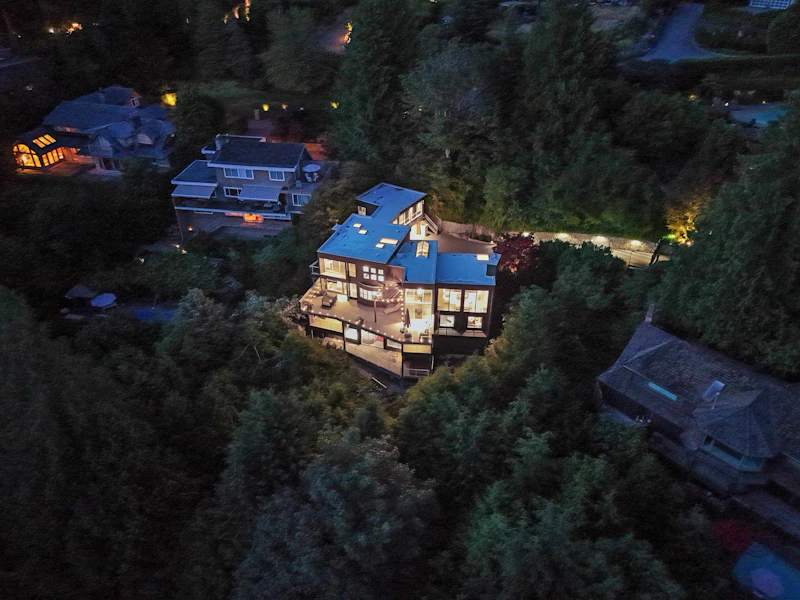 4345 Rockridge Road, West Vancouver BC V7W 1A6