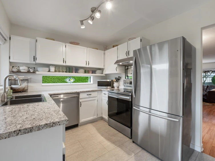 2-14255 18a Avenue, Surrey, BC, V4A 7N8 - 17
