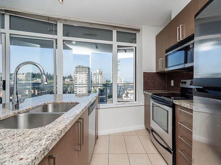 2106-888 Carnarvon Street, New Westminster, BC, V3M 0C6 - 8