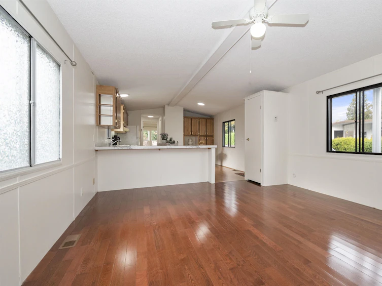 10-2035 Martens, Abbotsford, BC, V2T 6M4 - 11