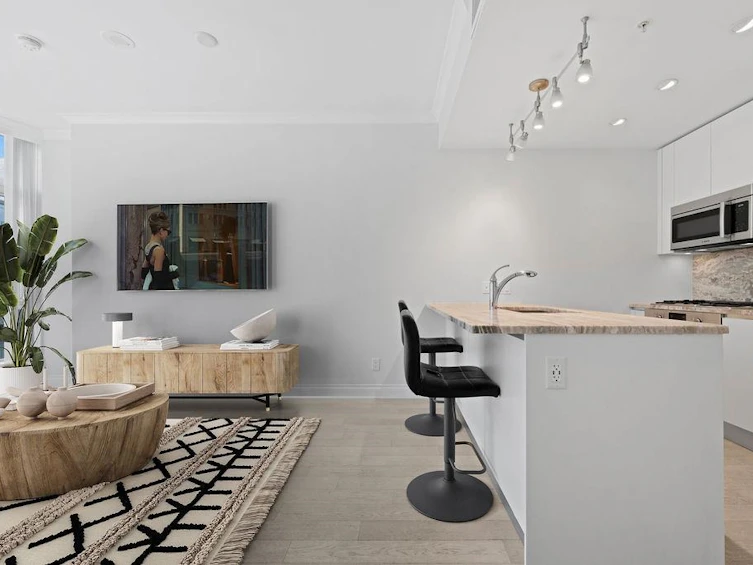 602-175 Victory Ship Way, North Vancouver, BC, V7L 0G1 - 3