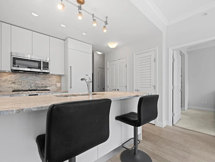 602-175 Victory Ship Way, North Vancouver, BC, V7L 0G1 - 9