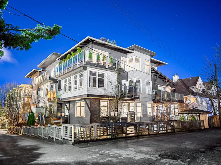 302-118 W 22nd Street, North Vancouver, BC, V7M 1Z9 - 20
