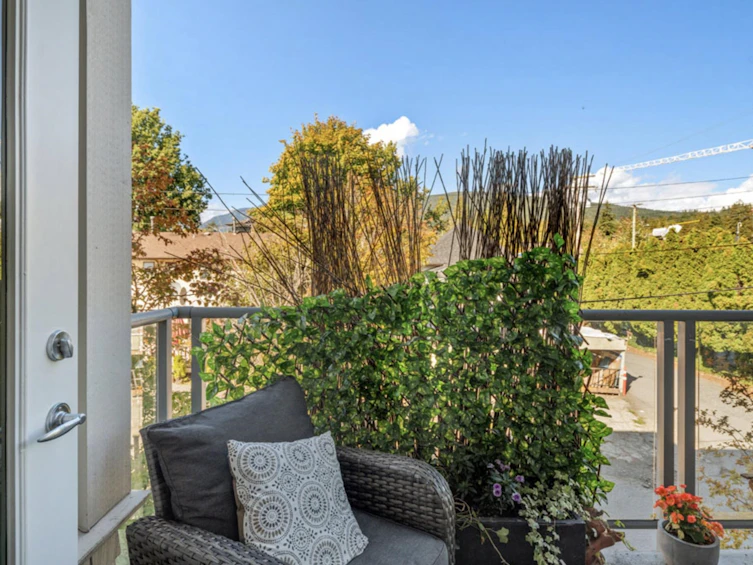302-118 W 22nd Street, North Vancouver, BC, V7M 1Z9 - 14