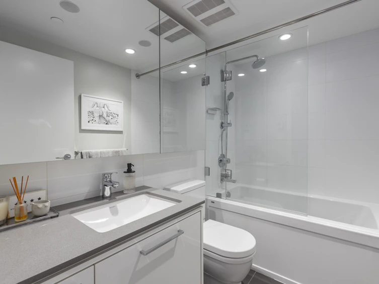 2602-680 Seylynn Crescent, North Vancouver, BC, V7J 0B5 - 17