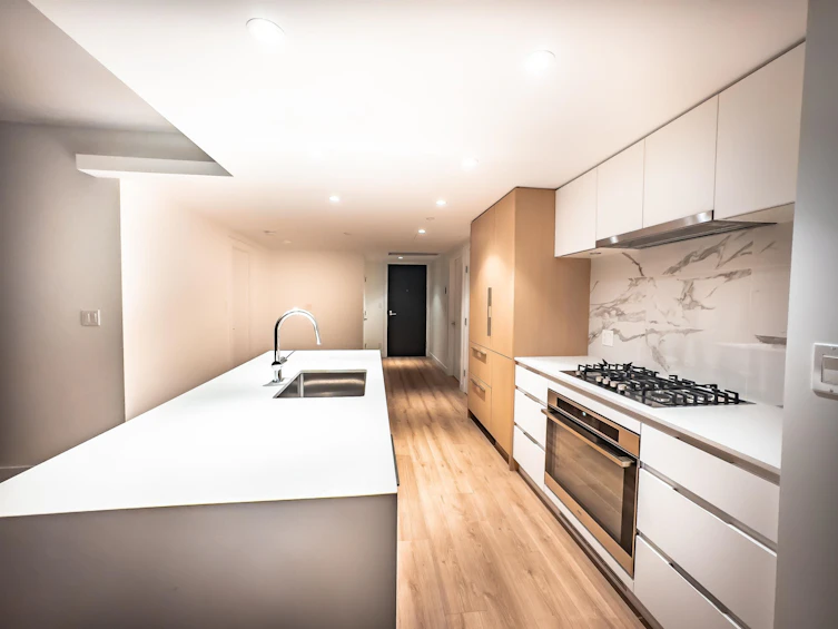 1401-1500 Fern Street, North Vancouver, BC, V7J 1H6 - 2