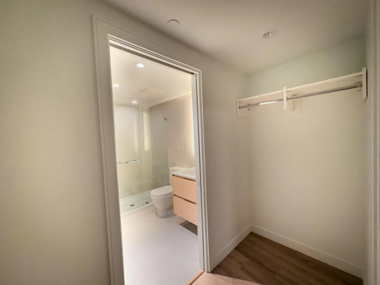 1401-1500 Fern Street, North Vancouver, BC, V7J 1H6 - 13