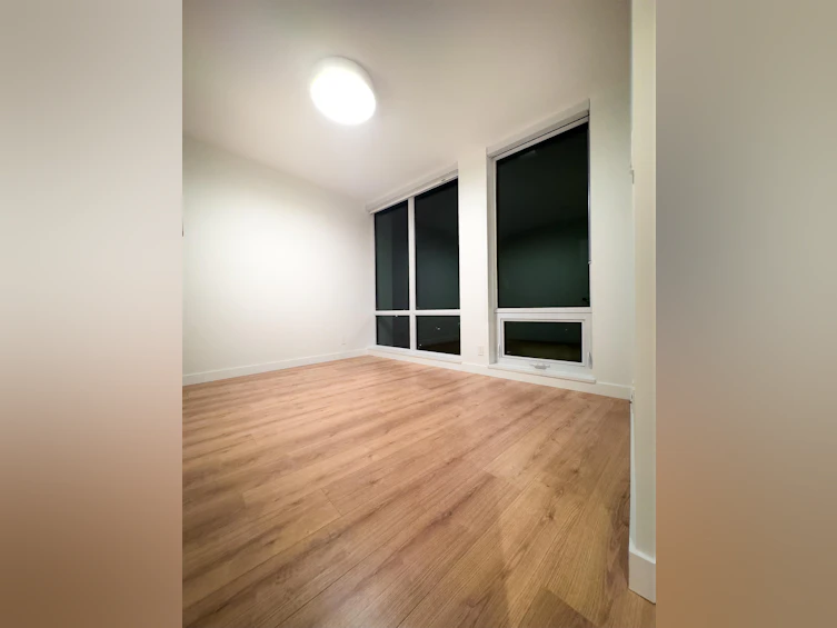 1401-1500 Fern Street, North Vancouver, BC, V7J 1H6 - 10