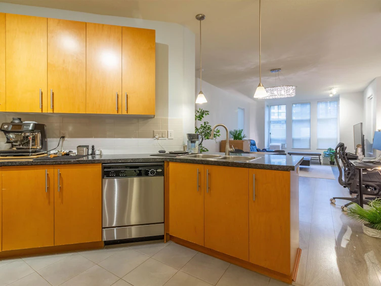314-3651 Foster Avenue, Vancouver, BC, V5R 0A2 - 6