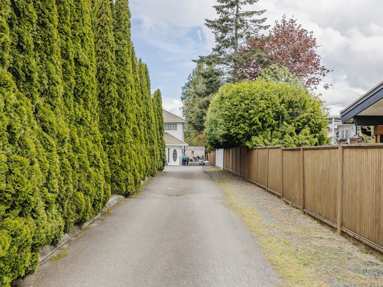 1-45821 Thomas Road, Chilliwack, BC, V2R 1B8 - 2