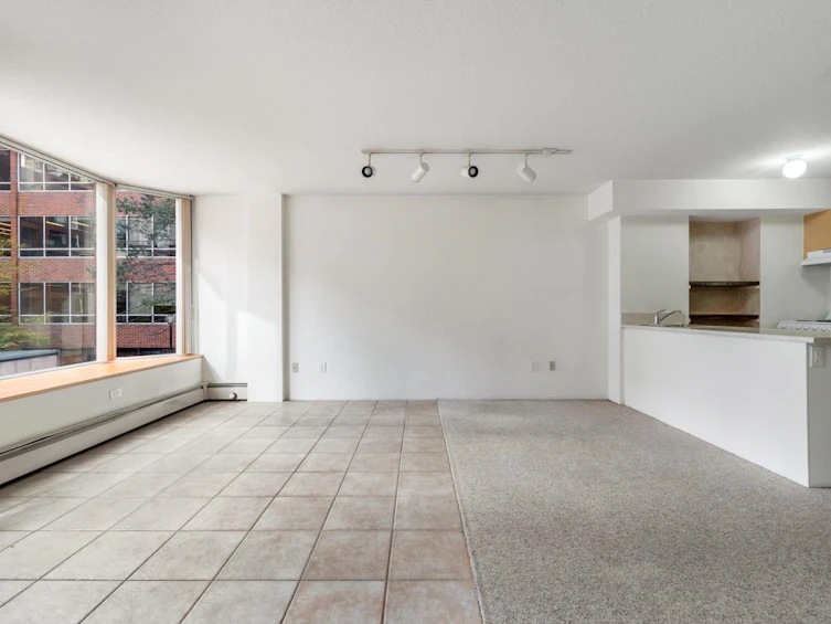 213-1330 Burrard Street, Vancouver, BC, V6Z 2B8 - 6