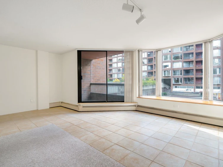 213-1330 Burrard Street, Vancouver, BC, V6Z 2B8 - 11