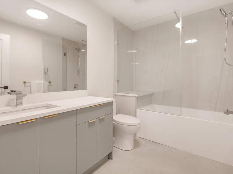 3347 Lakedale Avenue, Burnaby, BC, V5A 3C9 - 28