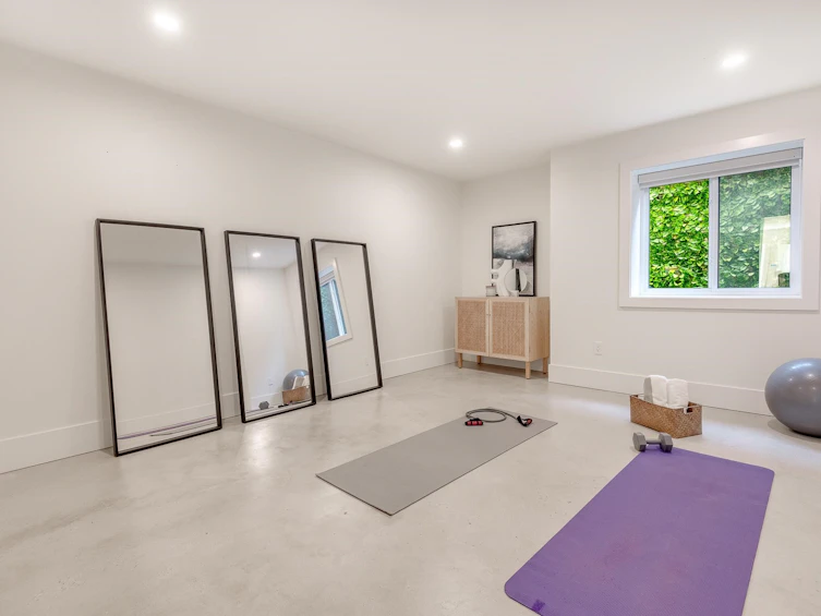 3347 Lakedale Avenue, Burnaby, BC, V5A 3C9 - 29