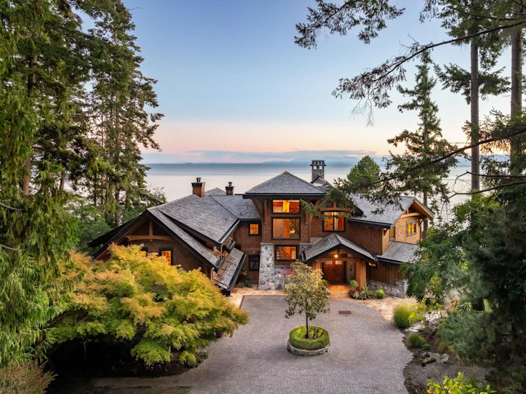 5879 Sunshine Coast Highway, Sechelt, BC, V0N 3A0