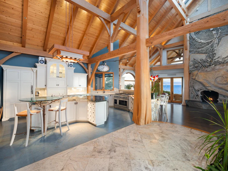 5879 Sunshine Coast Highway, Sechelt, BC, V0N 3A0 - 8