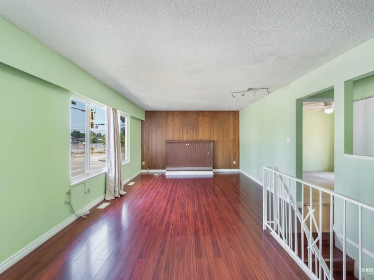12790 92 Avenue, Surrey, BC, V3V 6T8 - 2