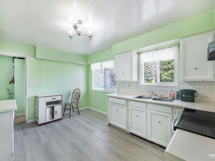 12790 92 Avenue, Surrey, BC, V3V 6T8 - 8