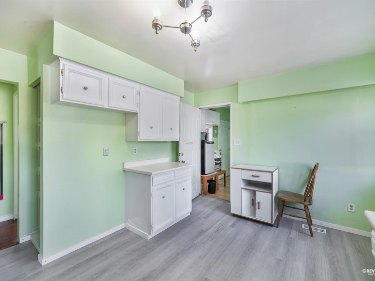 12790 92 Avenue, Surrey, BC, V3V 6T8 - 12
